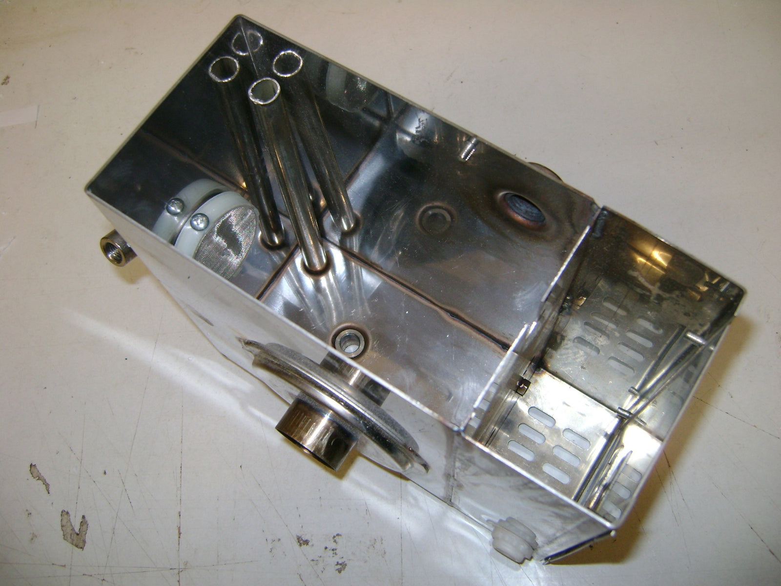 Rezervor de ulei neechipat Bairan STW120/STW120P